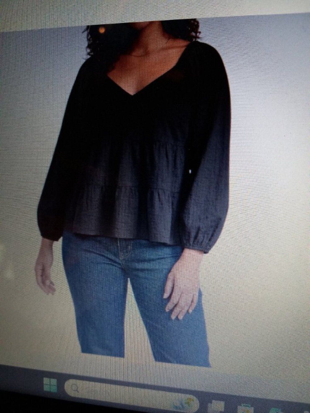 OLD NAVY V-NECK Peasant top in Black - Picture 3 of 5